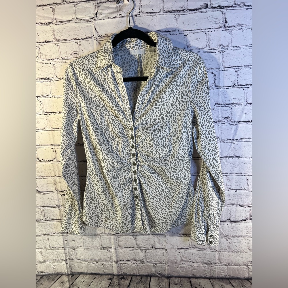 New York and Co.  Ladies animal print  button down shirt. Size Medium.